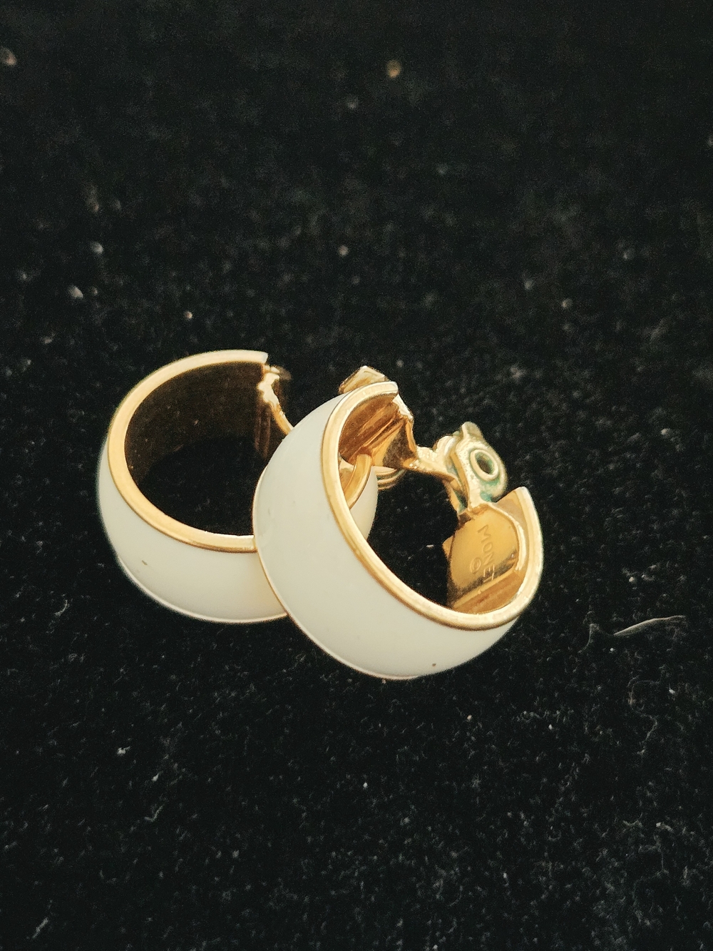Vintage Monet White Enamel Gold-Tone Hoop Earrings - Women Jewelry